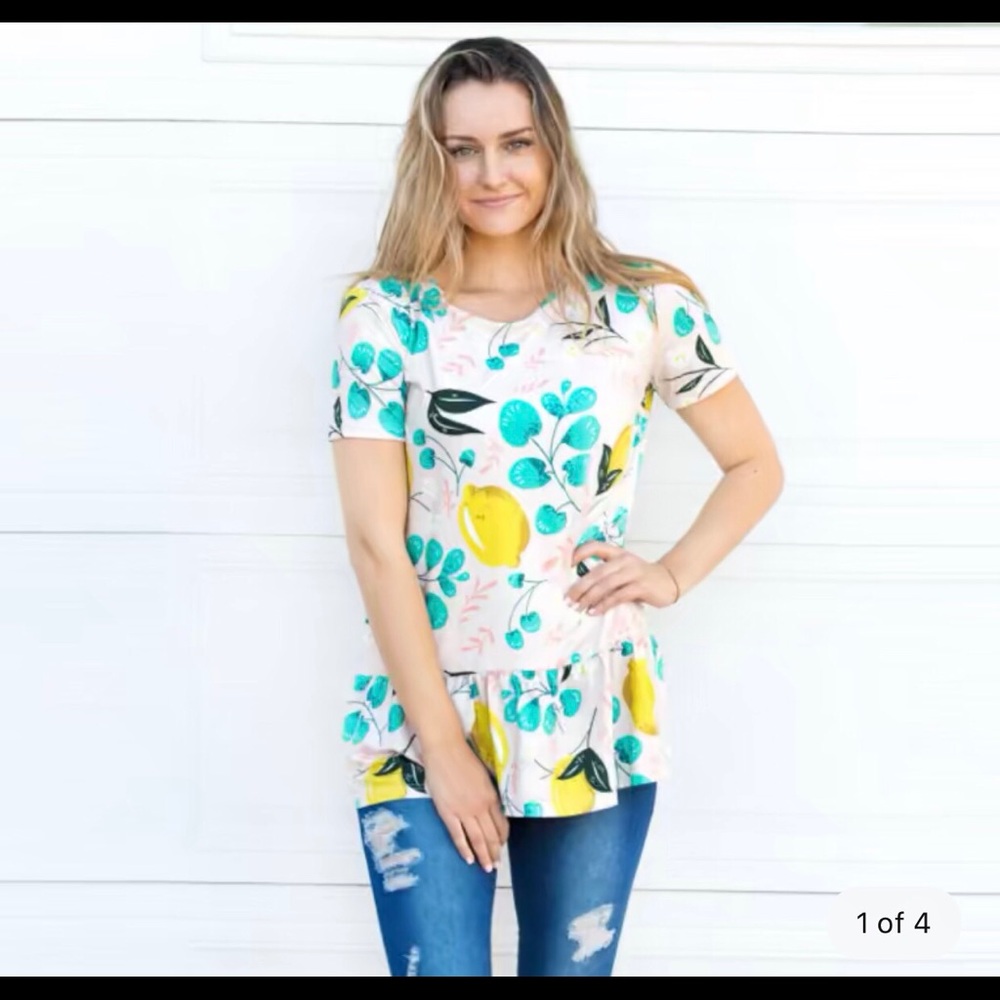 SOLD Soft peplum tee